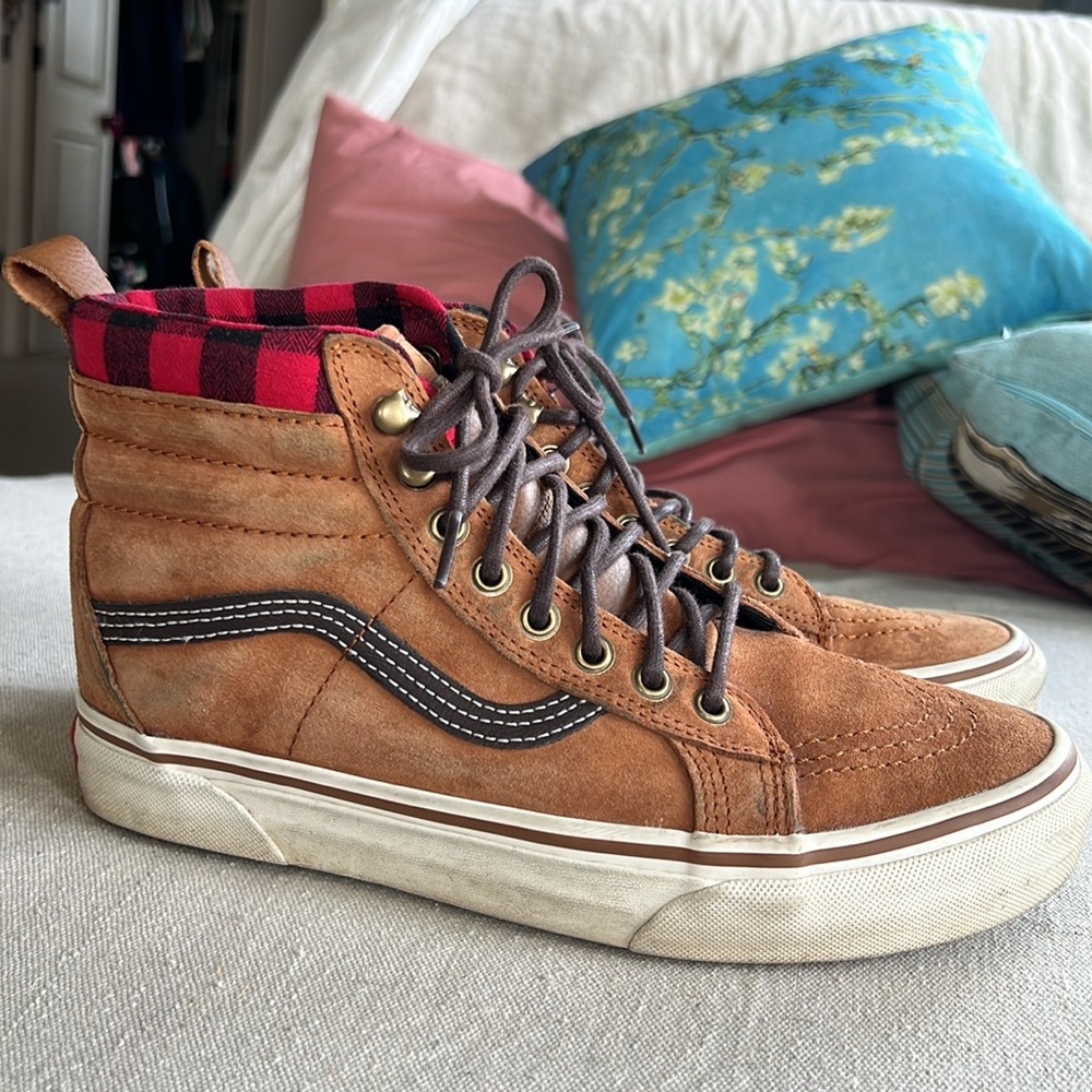 Vans Sk8-Hi MTE All Weather, size 8.5 women’s size; size 7 men’s - Picture 6 of 9